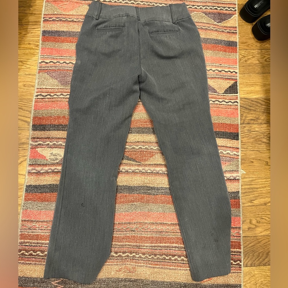 gray office pants 🩶